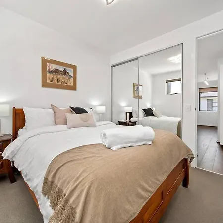 River Torrens Retreat - 2Br, Parking, Wi-Fi Adelaide Exterior photo