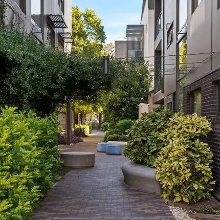 River Torrens Retreat - 2Br, Parking, Wi-Fi Adelaide Exterior photo