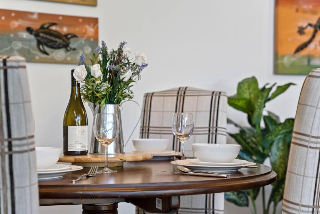 River Torrens Retreat - 2br, Parking, Wi-fi Adelaide